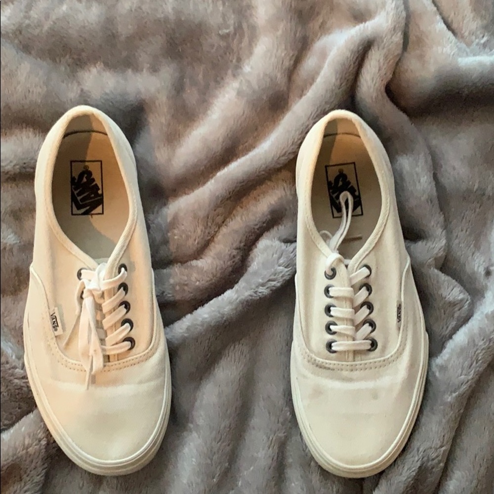 White/cream vans size 9.5